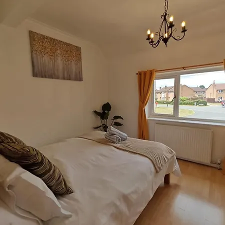 Galtres House -spacious With Garden & Parking Easingwold