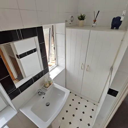 Tatil Evi Galtres House -spacious With Garden & Parking *